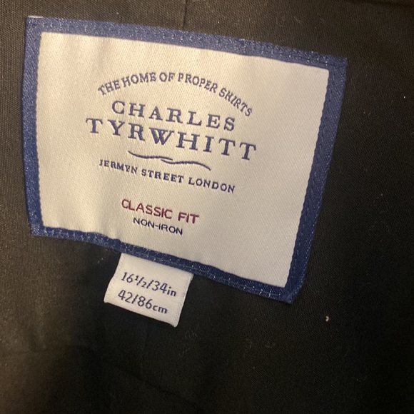 Black No-Iron Dress Shirt - Picture 2 of 3